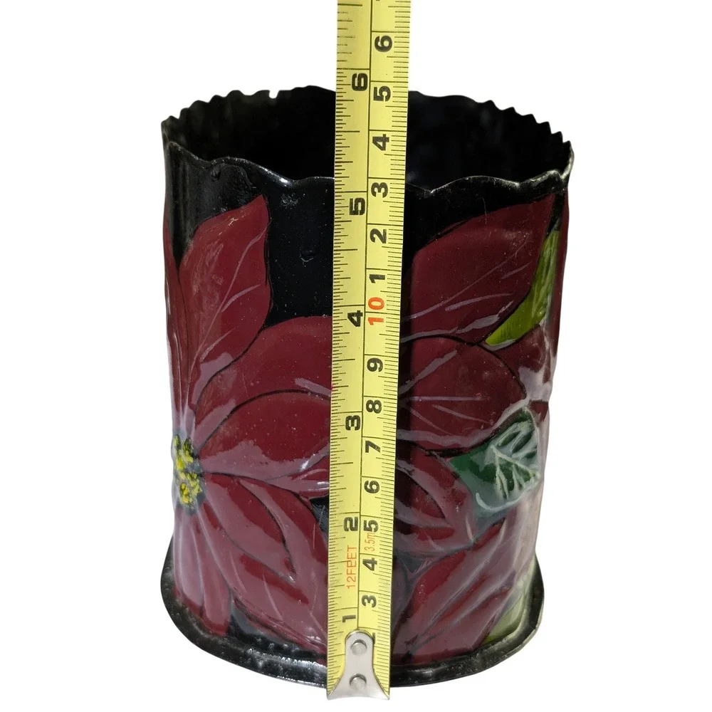 Vintage 1993 Hosley Sculptures Poinsettia Metal Tin Planter Scalloped Oval
